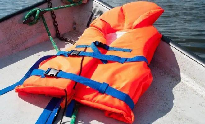 Для службы экологического и технического надзора закупят катера на 9.3 млн сомов