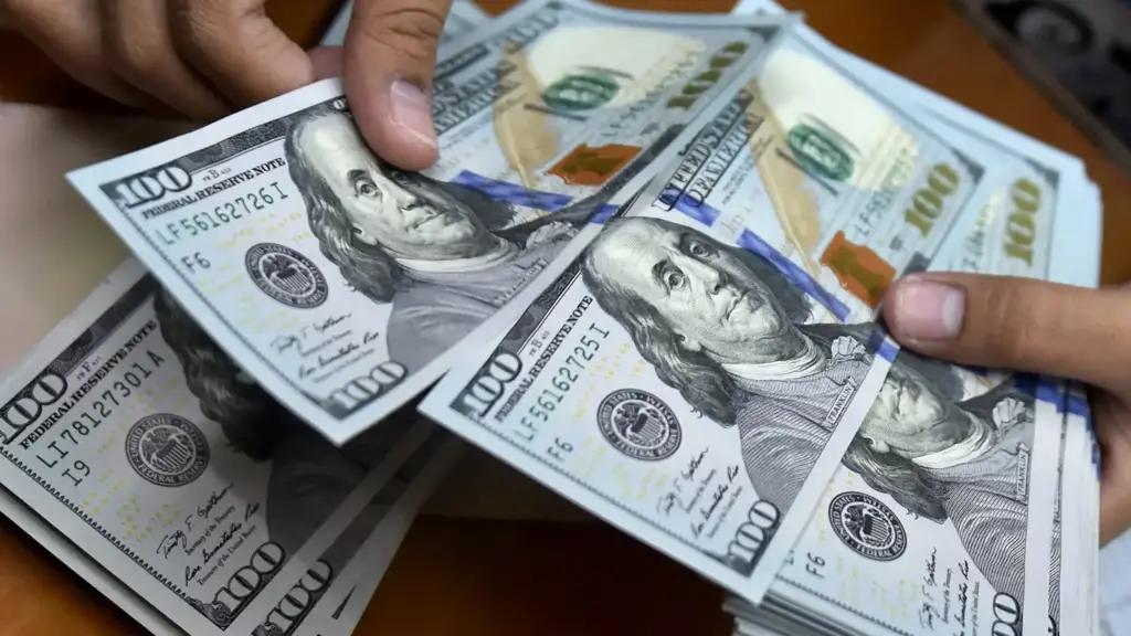 Объем сделок валютой на межбанковских торгах за неделю превысил $20 млн
