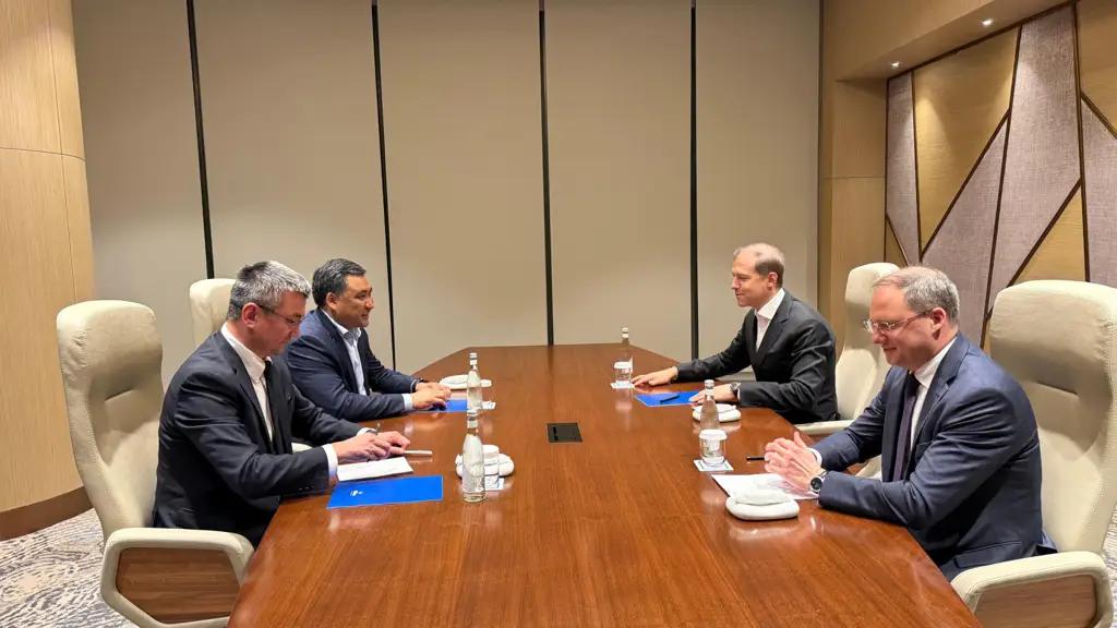 Первый вице-премьер Кыргызстана обсудил сотрудничество с российским коллегой