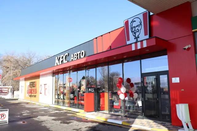 В Бишкеке один из ресторанов сети KFC оштрафован за разлив сточных вод