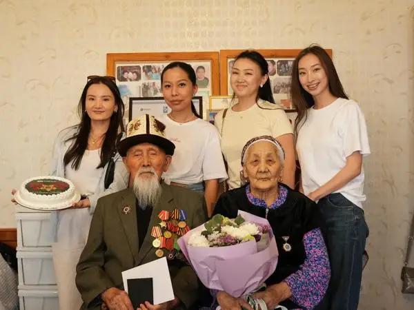 MEGA поздравила ветеранов ВОВ Кыргызстана с предстоящим 80-летием Великой Победы