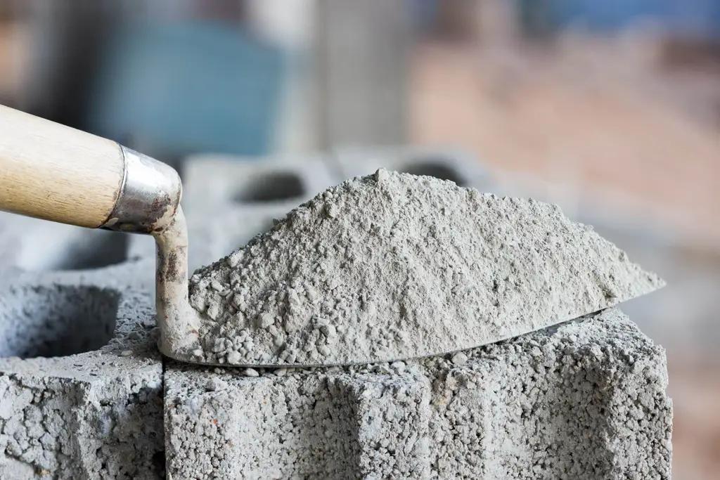 Cement Prices: Stable in the South, Increase in the North Due to Demand and Repairs — GIK Given Priority