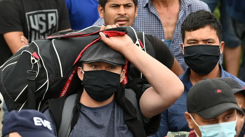 В России предложили платить за доносы на нелегальных мигрантов