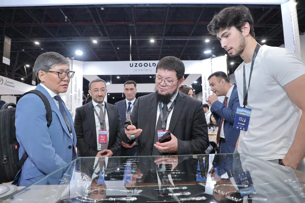 Кыргызстан менен Өзбекстан зергерчилик тармагындагы кызматташтыкты чыңдайт