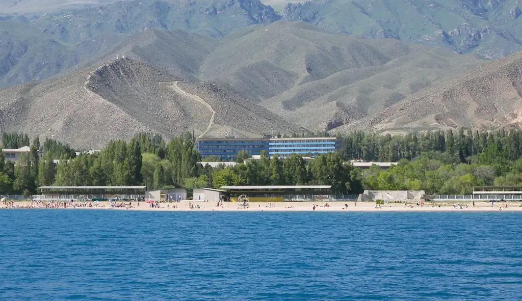 Социалдык коргоо министрлиги майыптыгы бар адамдар үчүн санаторийлерге жолдомо сатып алат