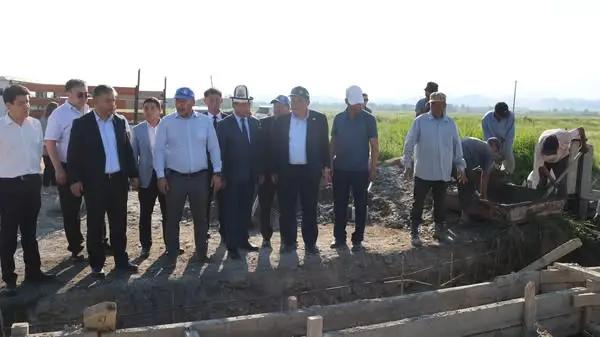 В селе Кара-Суу для эффективного управления водными ресурсами построят 14 шлюзов