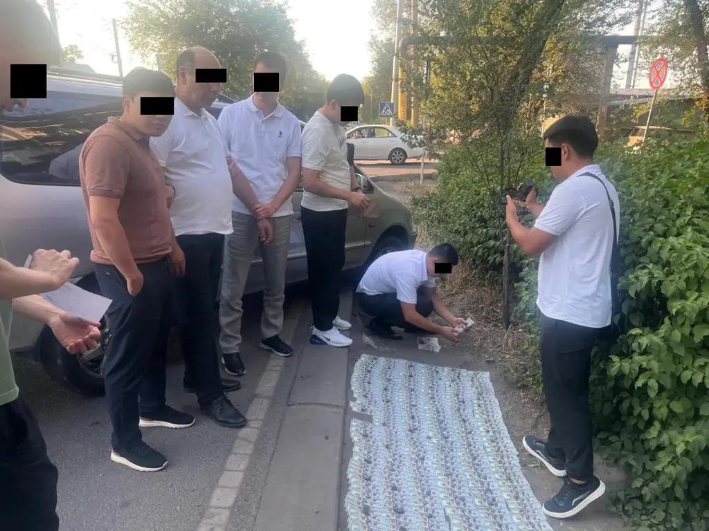 Deputy mayor of Bishkek detained for extorting $35,000