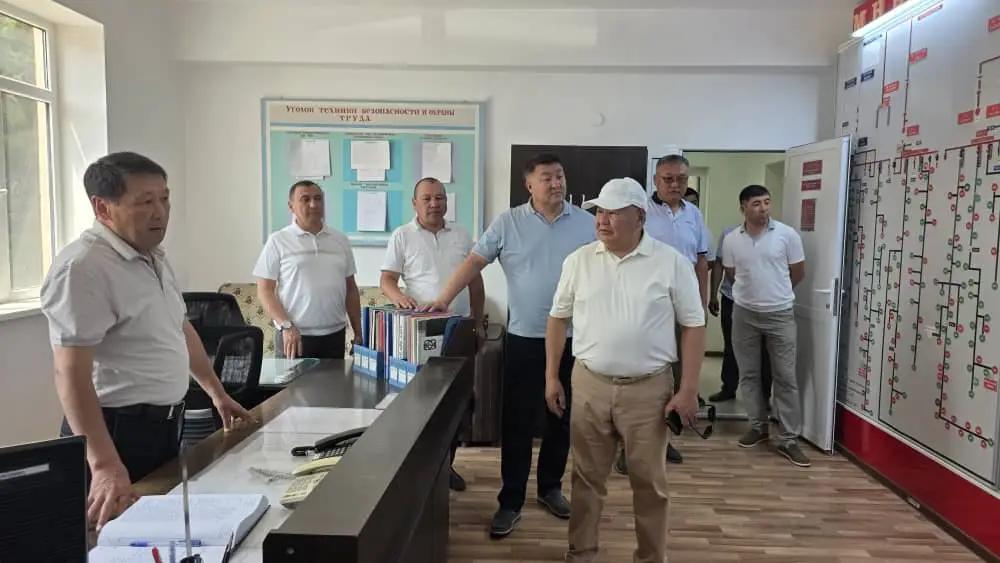 В Аксы заложили капсулу в фундамент здания цеха по ремонту трансформаторов