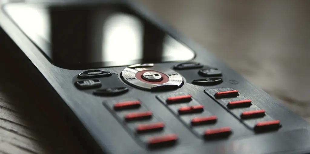 Имущество первого сотового оператора Кыргызстана KATEL уйдет с молотка