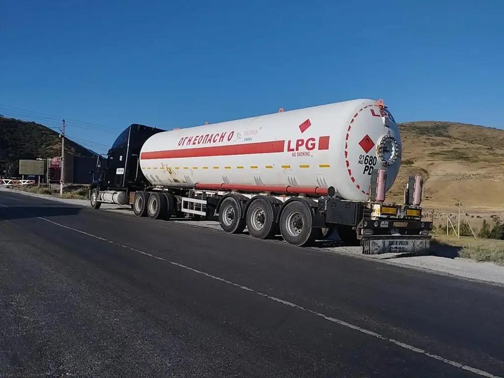 Кыргызстанда "Кооптуу жүк" аталышындагы  рейд башталды