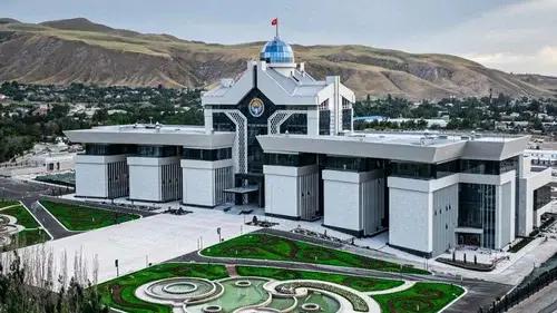 Госслужба без конкурса — но не для всех: кто попадет в особый список