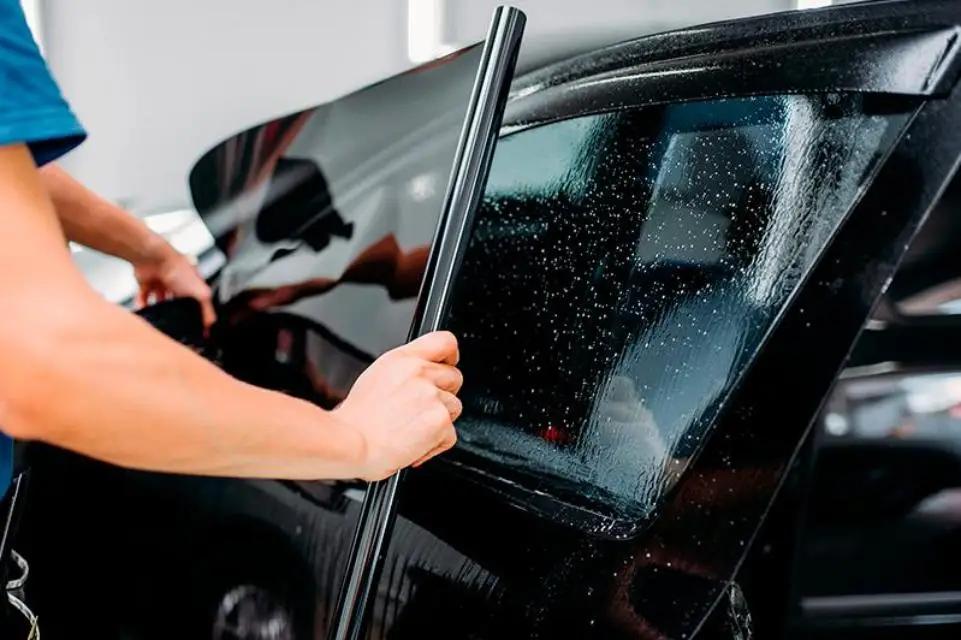 В Кыргызстане предлагают снизить стоимость разрешения на тонировку для владельцев электромобилей