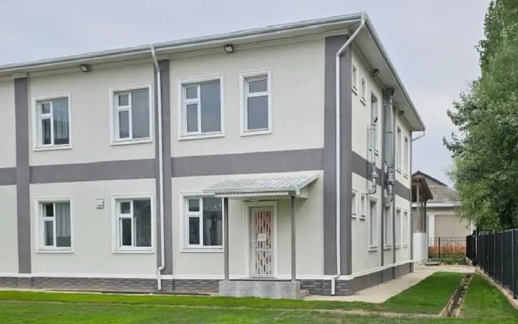 В Кара-Суйском районе завершили строительство новой школы