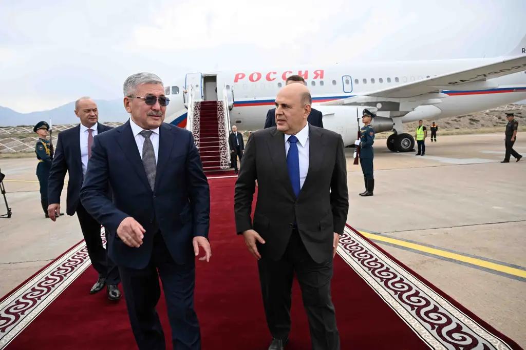 В Кыргызстан с официальным визитом прибыл председатель правительства России Михаил Мишустин