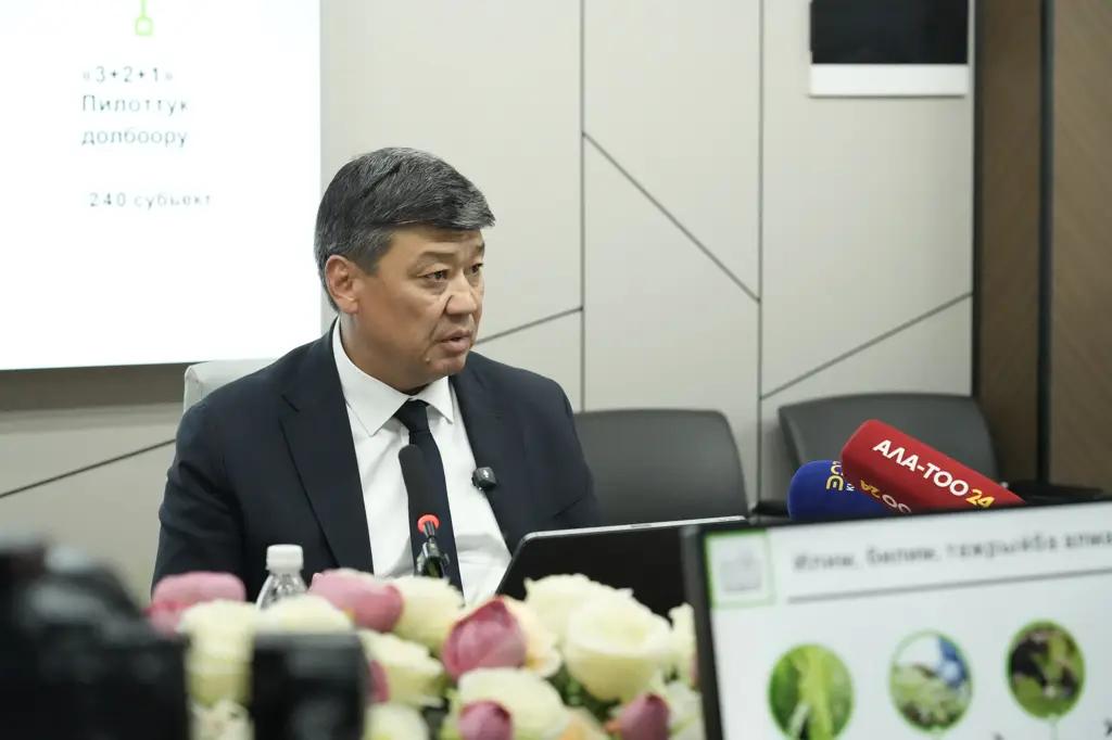 Зампред кабмина поручил снизить оптовые цены на мясо