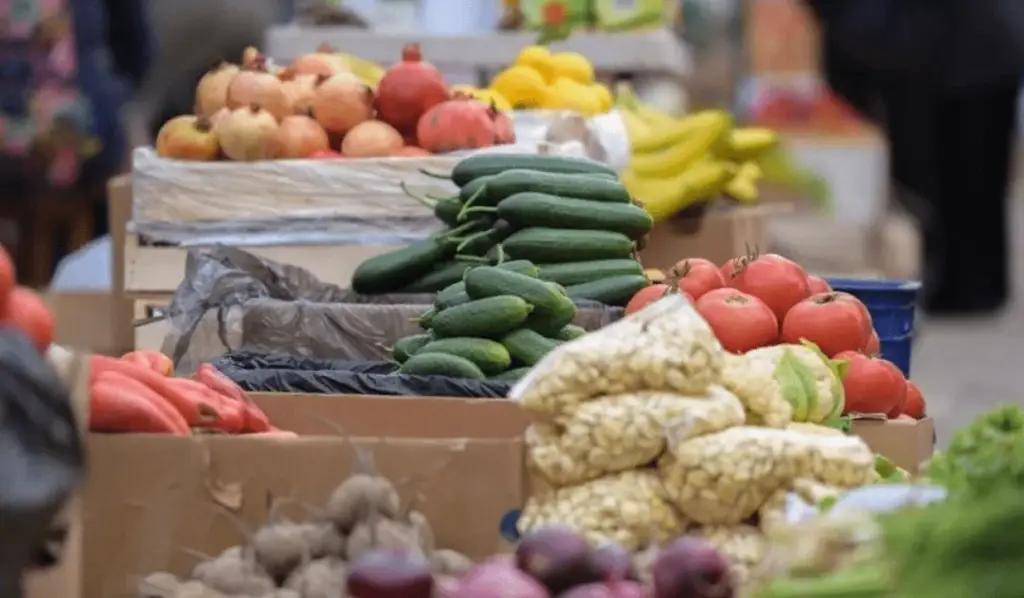 Министрлик: Кыргызстанда азык-түлүктүн баасы Россия менен Казакстанга караганда арзаныраак