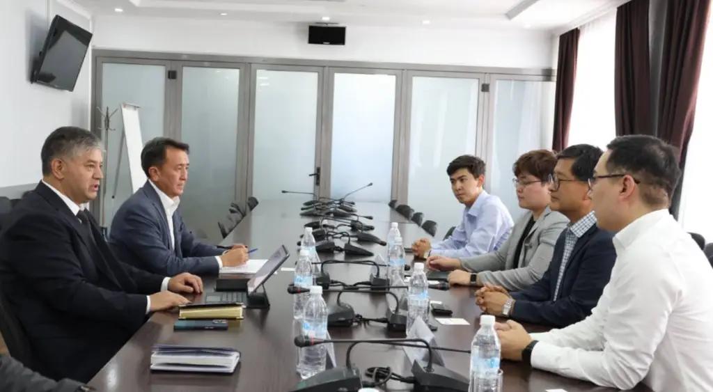 В Бишкеке обсудили варианты трудоустройства кыргызстанцев в Южной Корее