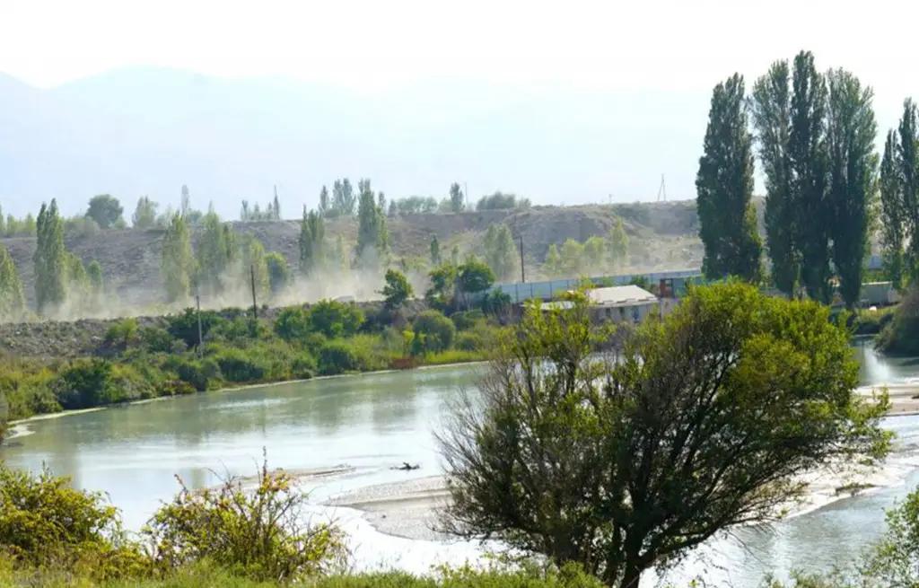 Illegal alteration of the course of the Barskooon River has been identified. The amount of damage to the state is 2.5 million KGS