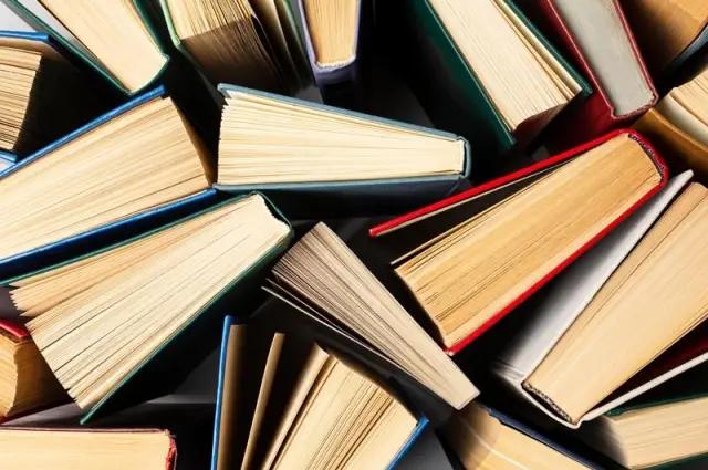 На издание учебников в 2025 году государством выделено 744 млн сомов