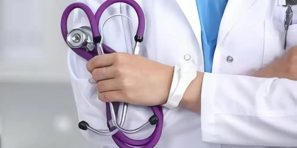 В Кыргызстане вводится государственная монополия на подготовку медиков