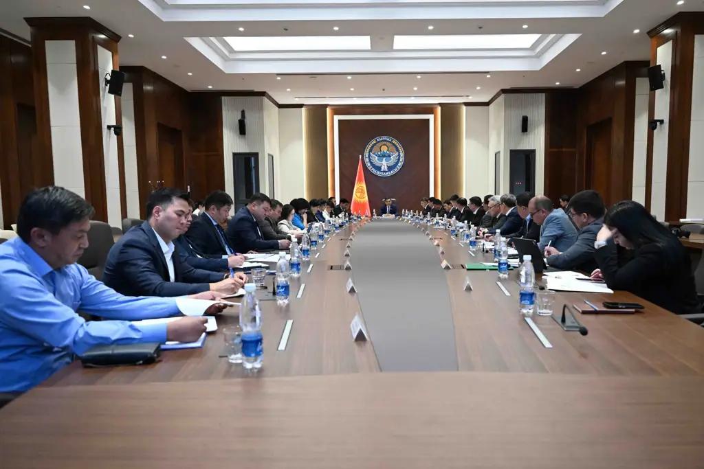 First Deputy Prime Minister of Kyrgyzstan Assigns Measures to Support and Develop SMEs