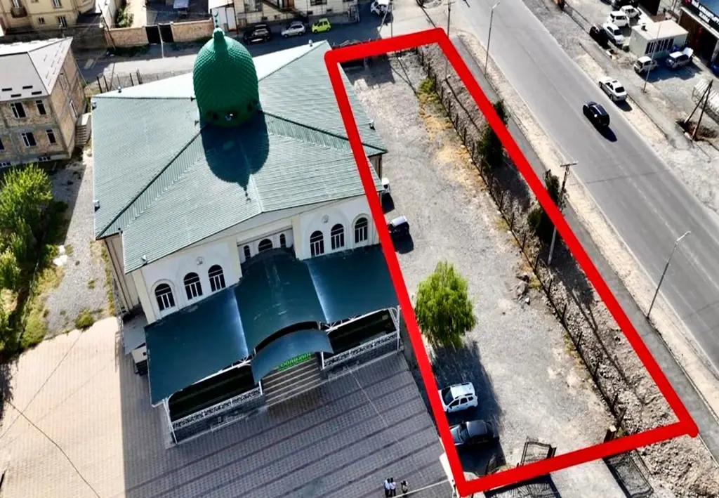 Сотрудник муфтията приватизировал часть территории мечети