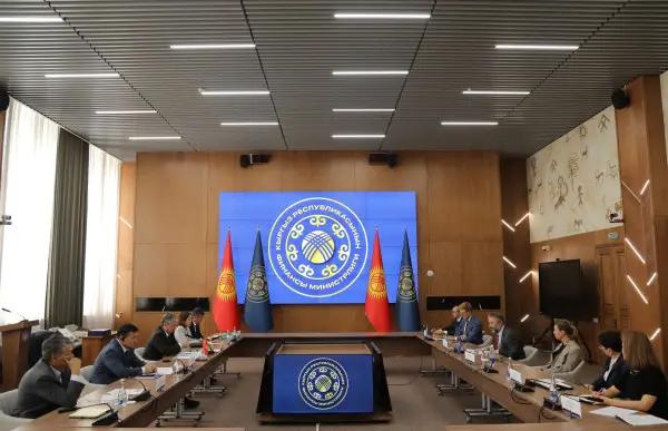 The Minister of Finance discussed with the World Bank the allocation of a $101.5 million loan