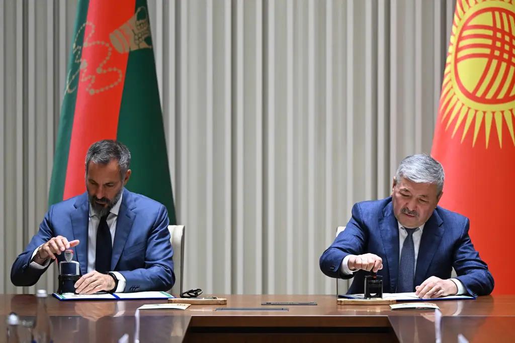 A ceremony was held in Bishkek to cancel a new postage stamp dedicated to the Aga Khan Award for Architecture