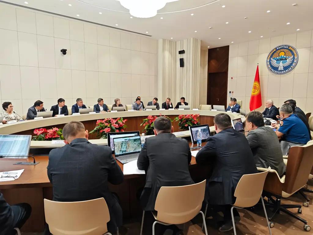 В Бишкеке прошло совещание по проекту строительства железной дороги Китай—Кыргызстан—Узбекистан