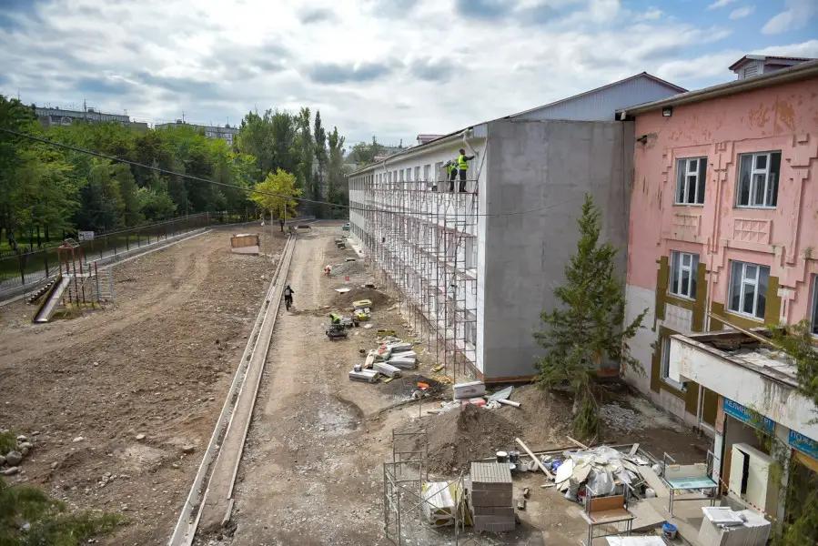 После проверки школы № 56 мэр Бишкека уволил двух чиновников