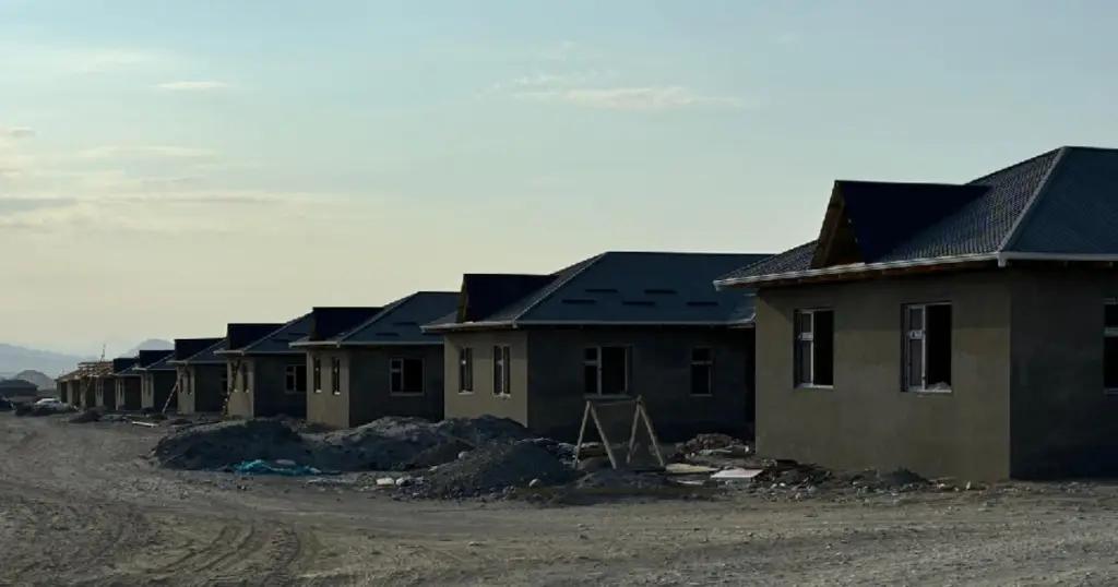 Жаңы Достук айылында 181 үй жана социалдык объекттер курулууда