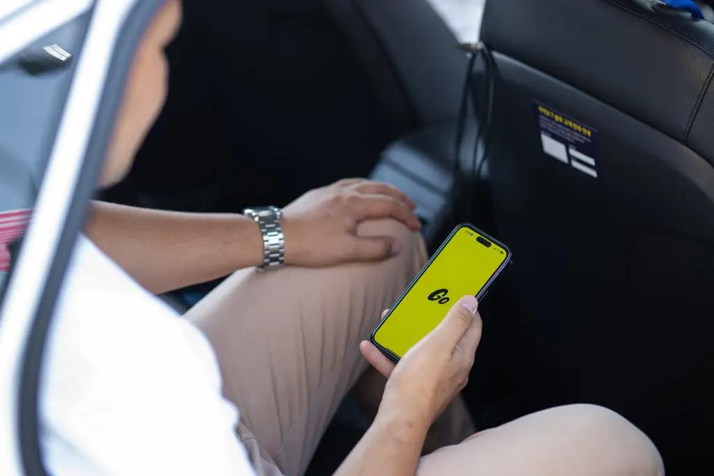 «Яндекс Go» адаптировал сервис такси для глухих водителей