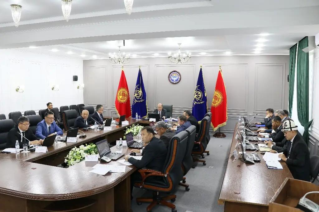 В Оше выявили нарушения на 5.7 млрд сомов при бюджете города 3.2 млрд