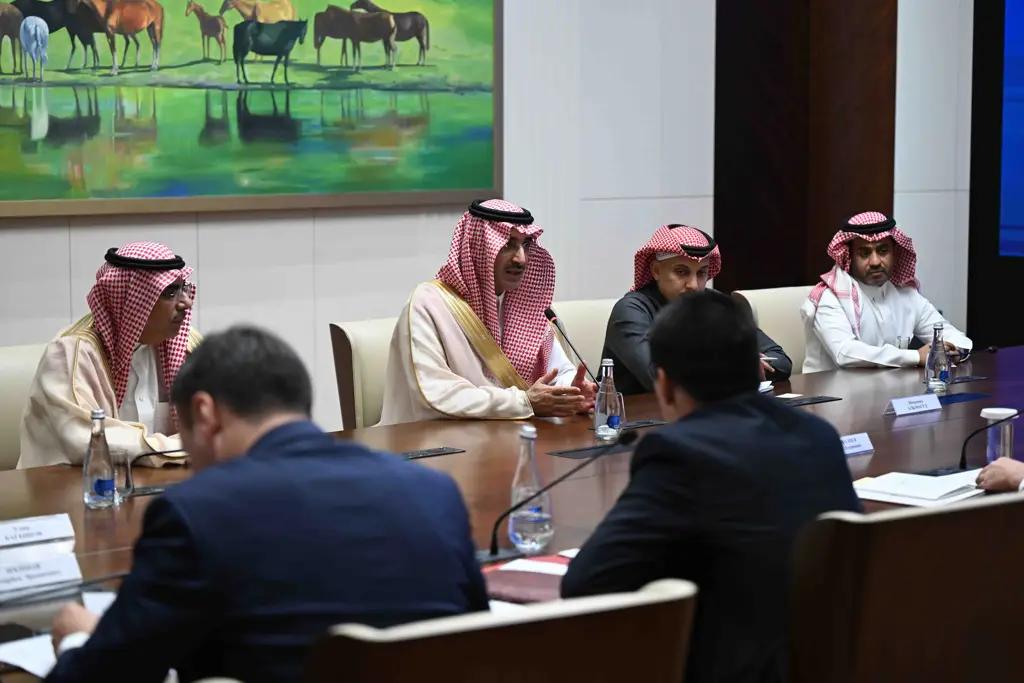 В Бишкеке обсудили кыргызско-саудовские отношения и сотрудничество в строительстве Камбаратинской ГЭС-1