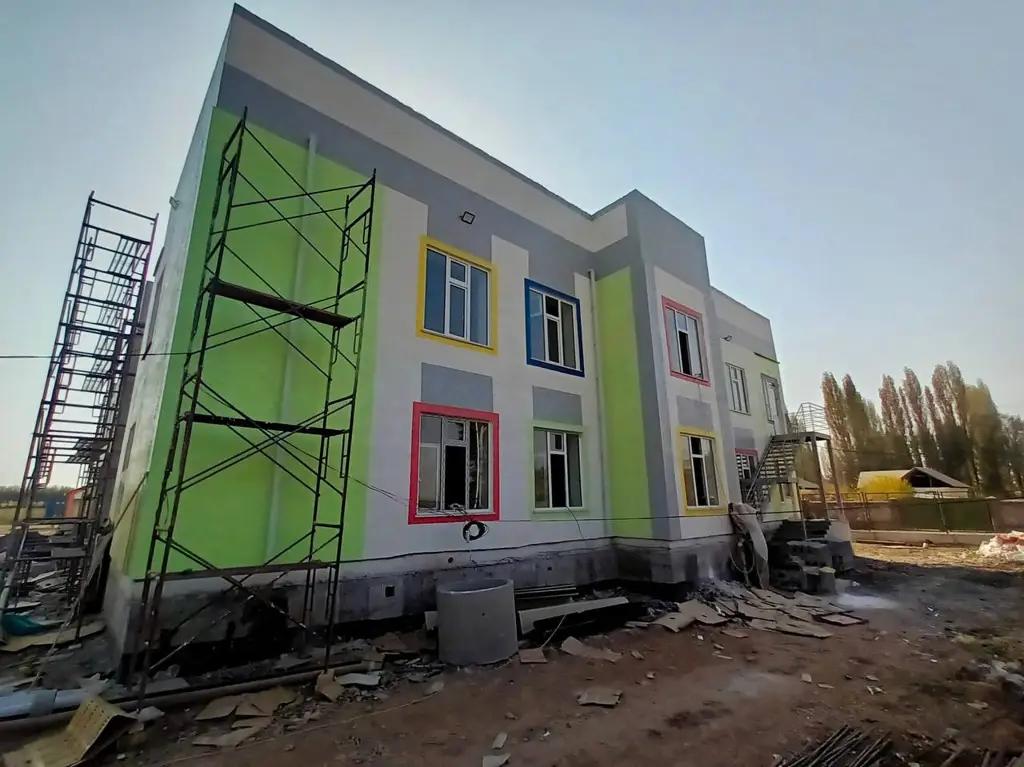 Ош: Алга айылында 68 млн сомго курулуп жаткан бала бакча быйыл пайдаланууга берилет