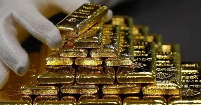 За сутки унция золота НБ КР подорожала более чем на 2.6 тысячи сомов