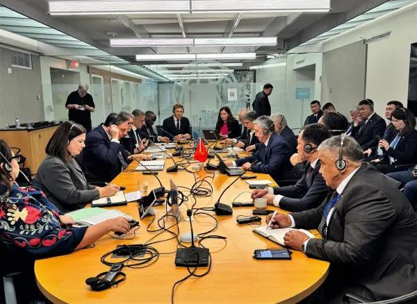 Кыргызстан обсуждает с MIGA экспорт электроэнергии и защиту инвестиций