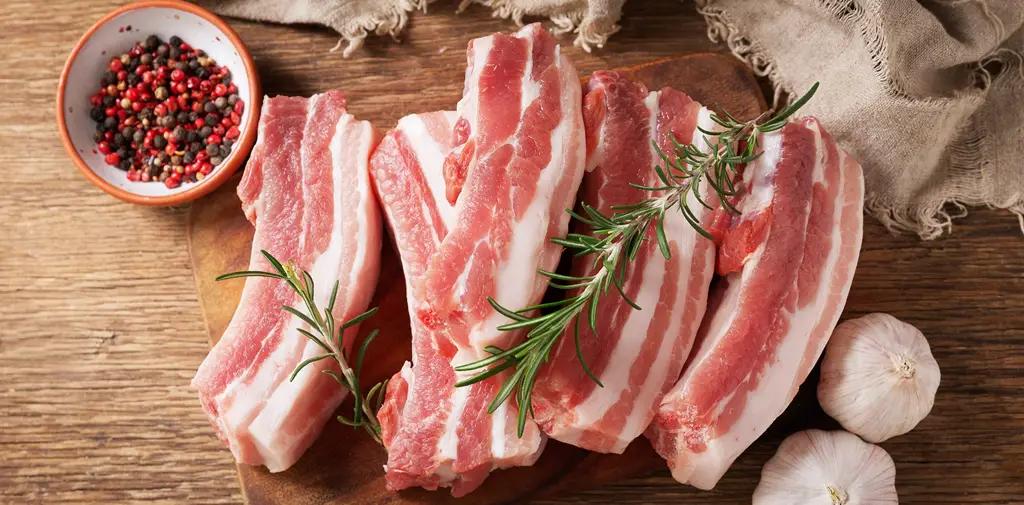 Кыргызстанга сегиз айда 215.5 тонна чочко эти импорттолду