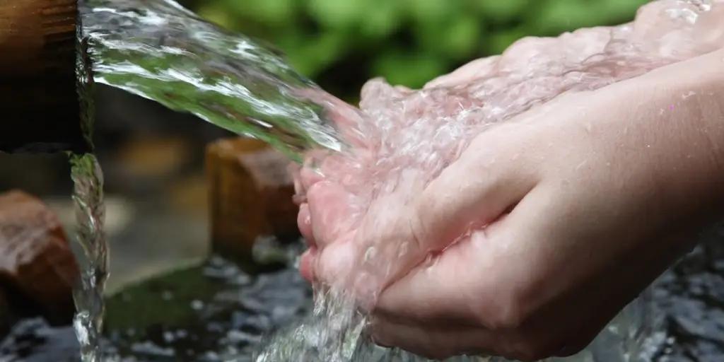 Жители двух сел на Иссык-Куле получат доступ к питьевой и оросительной воде