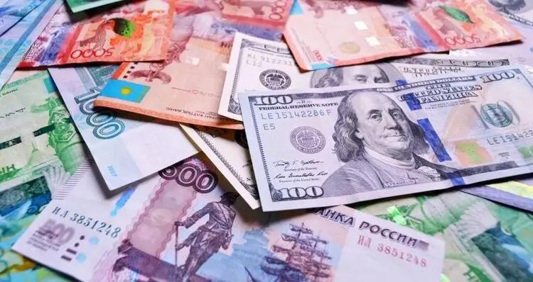 Казахский тенге просел к сому. Курс НБ КР