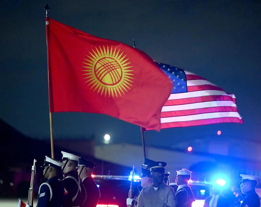 Президент Садыр Жапаров прибыл с рабочим визитом в США