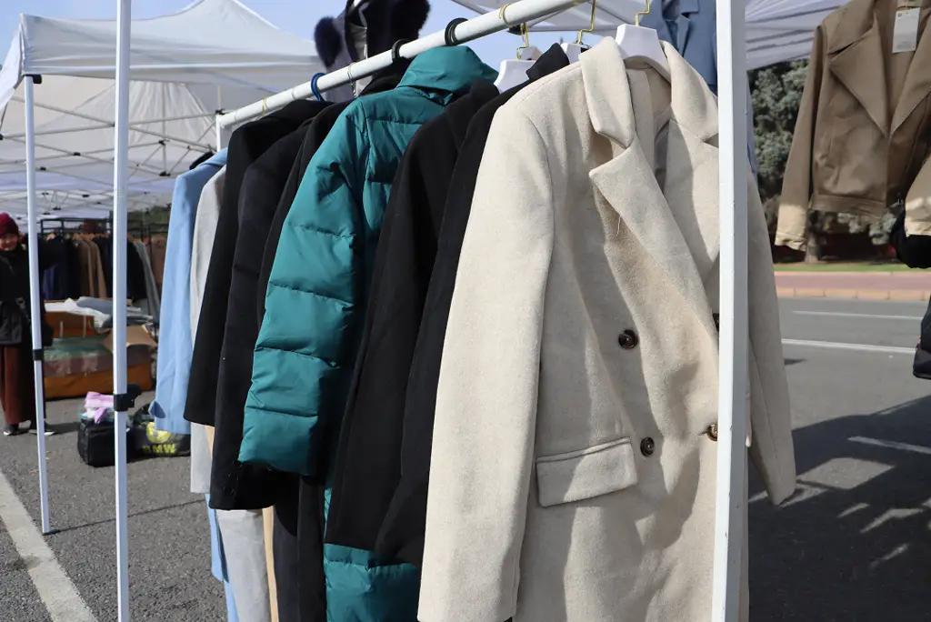 В Бишкеке проходит ярмарка отечественной швейной продукции