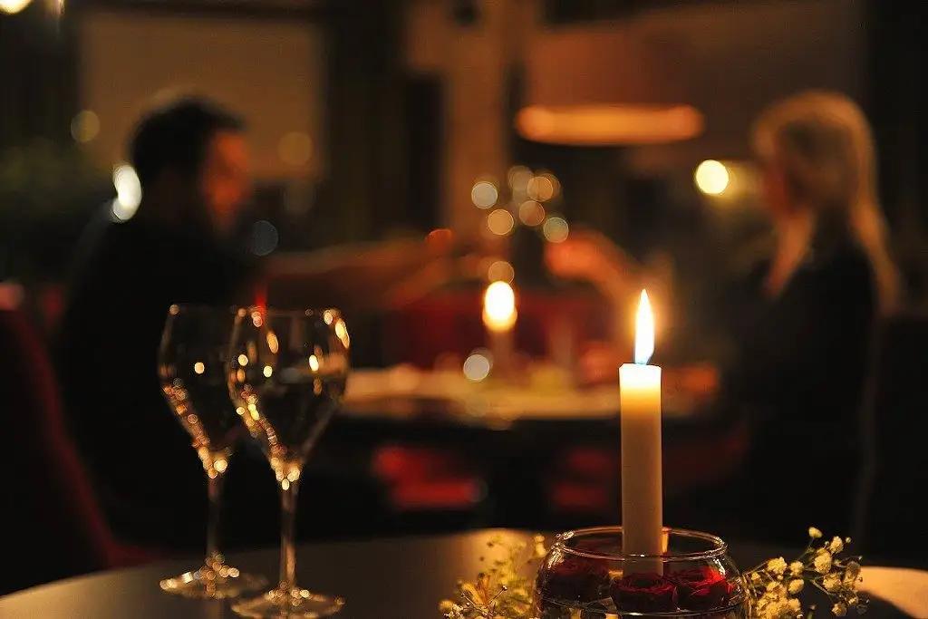 Restaurants and clubs must close at 10 p.m., says Tashiev