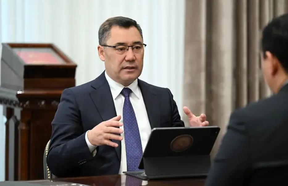 Президент об Атамбаеве: «Если прежние довели энергетику до кризиса, то он утопил ее в болоте»