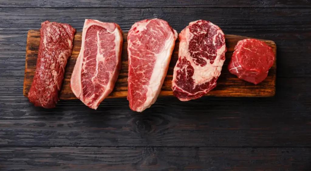 Дешевле всего говядина стоит в Таласской области, а баранина — в Корчкорском районе