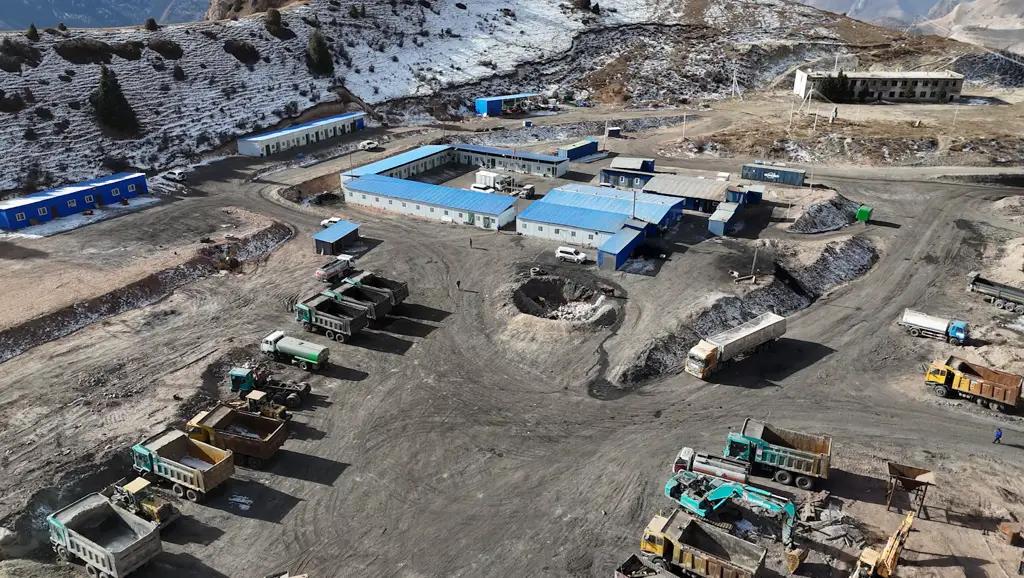 В стране открыто 132 топливных склада, где уголь продается по цене от 3.3 до 6.8 тысячи сомов