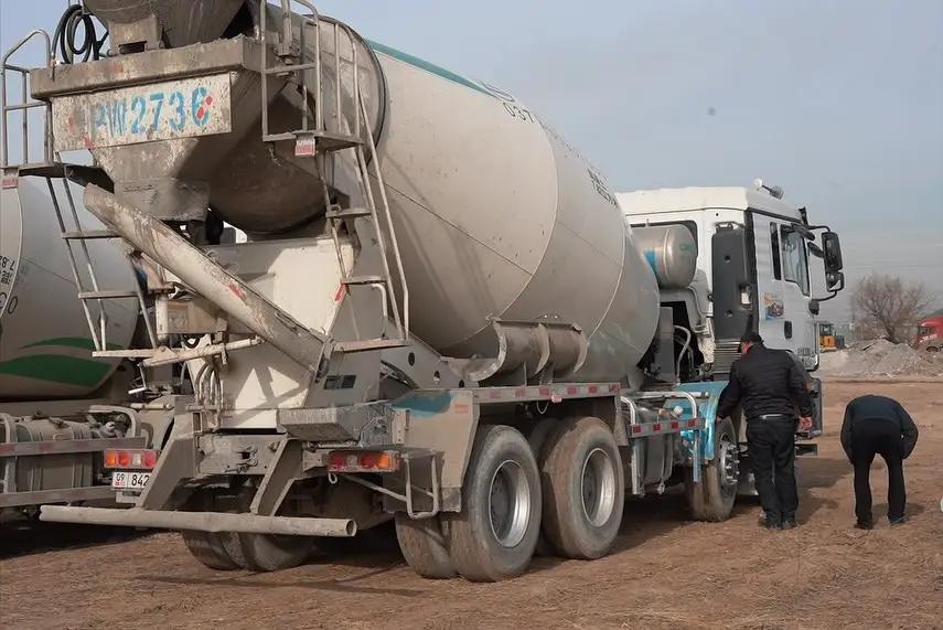 Кыргызстанда оор жүк ташуучу унааларга көзөмөл күчөтүлдү