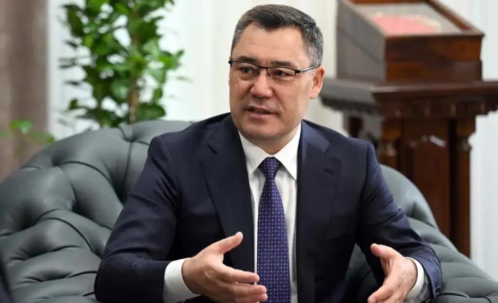 Президент: Иностранные рабочие покидают Кыргызстан сразу после завершения проектов