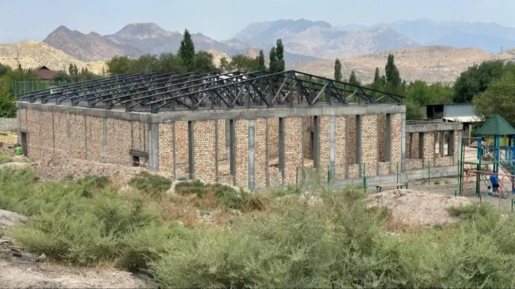 Жалал-Абад: Таш-Көмүр шаарында 35 млн сомго күрөш залы курулууда