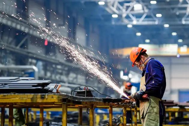 Число малых предприятий в обрабатывающей промышленности выросло на 15.7% за год